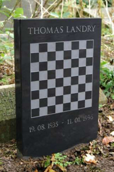 Chess gravestone